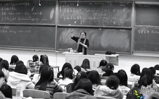 从教32年，刘欢终其一生只是副教授